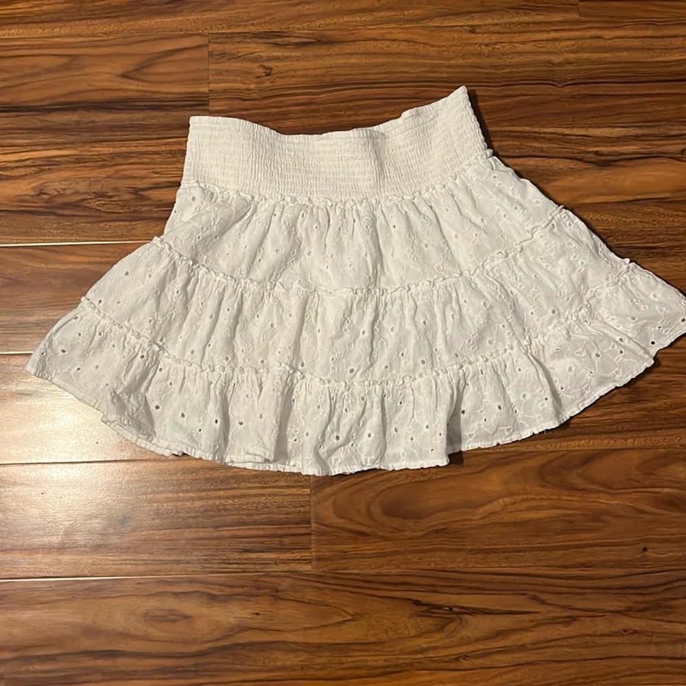 American Eagle white mini skirt